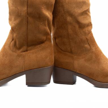 BOTA EN ANTE MEDIA CALLA LATERAL CAMEL 81467