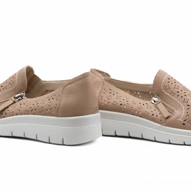 MOCASIN NAPA PICADO PLANTILLA EXTRAIBLE CAMEL 82081